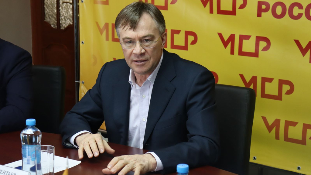 Алтайские справедливороссы обсудили проблемы молодежи Фото №1