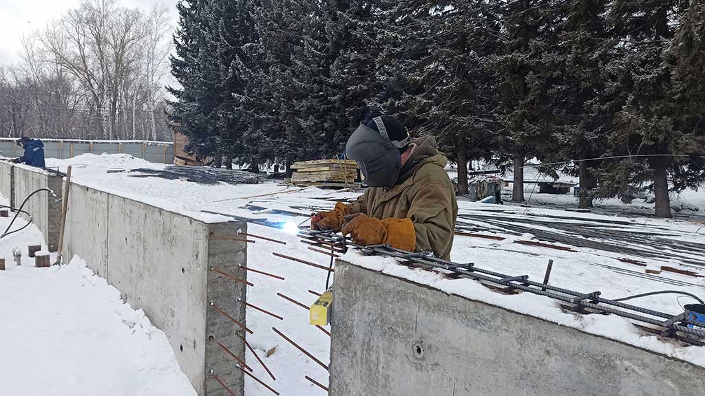 В Бийске приступили к возведению здания крытого катка Фото №2