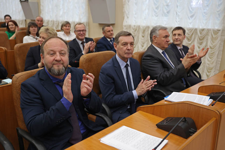 В Правительстве Алтайского края вручили награды лучшим служащим органов местного самоуправления муниципальных образований Фото №4