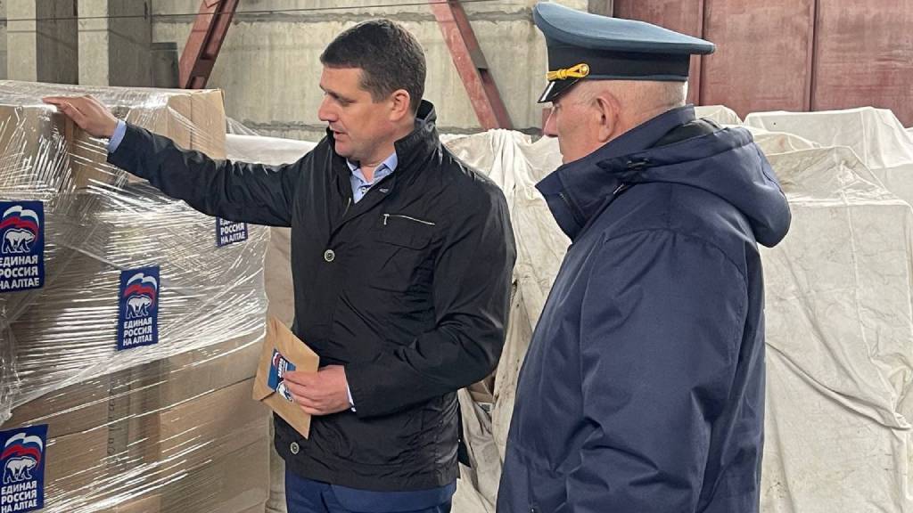 Барнаульские единороссы отправили жителям Донбасса семена овощей для посадки Фото №1