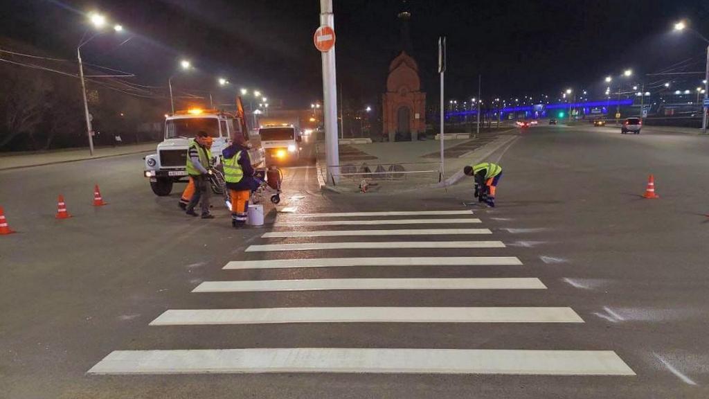 Возле 54 учебных заведений Барнаула обновят дорожную разметку Фото №1