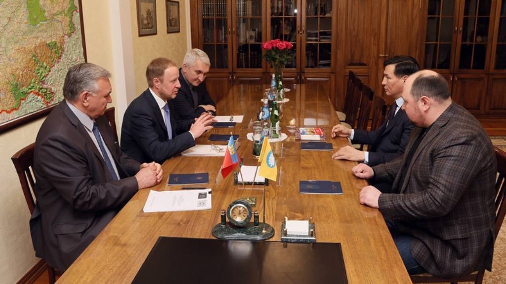 Алтайский край и Республика Калмыкия готовы к сотрудничеству Фото №2