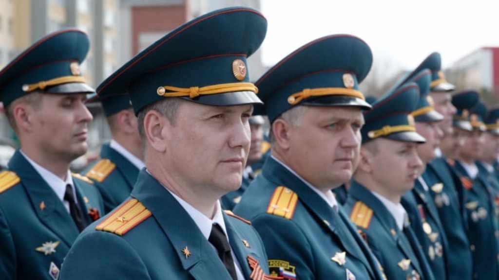 Вячеслав Франк поздравил представителей пожарной охраны с их праздником Фото №1