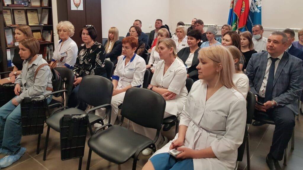 Иван Лоор обсудил возможность оказания высококвалифицированной помощи жителям сел Фото №3