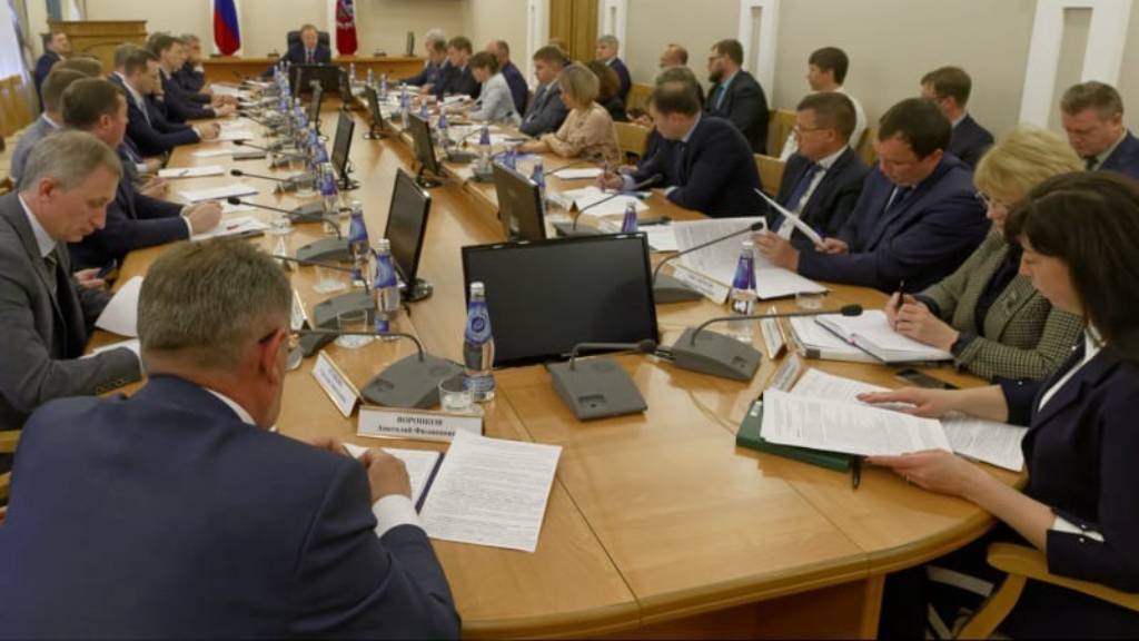 Виктор Томенко поручил обеспечить своевременный проезд экстренных служб в период реконструкции путепровода на проспекте Ленина в Барнауле Фото №1