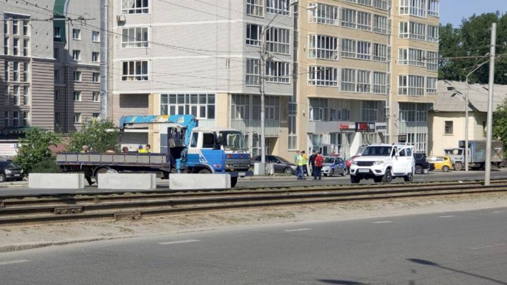 На полтора года в Барнауле закрыли мост на Новом рынке Фото №1