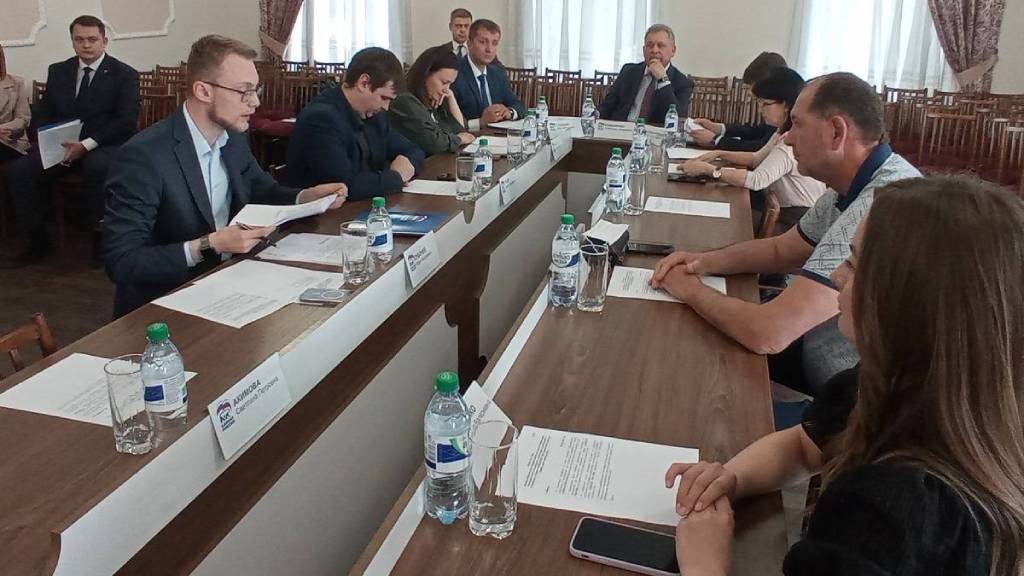 Предварительное голосование «Единой России» стартовало в четырех городах Алтайского края Фото №1