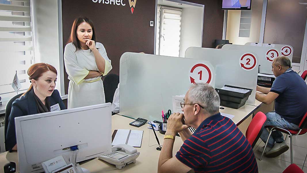 Как Банку России удалось купировать первый шок от западных санкций Фото №1