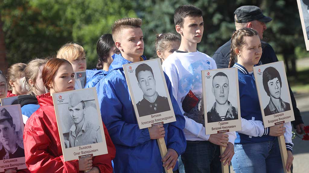 Традиционный в Барнауле слет семей участников локальных конфликтов прошел с юбилейным размахом Фото №1