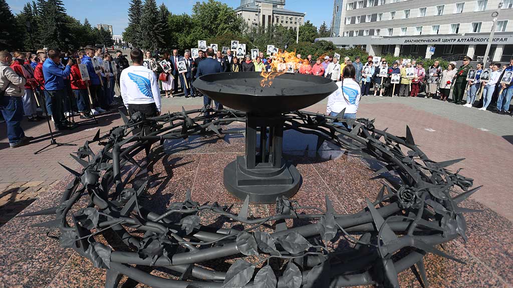 Традиционный в Барнауле слет семей участников локальных конфликтов прошел с юбилейным размахом Фото №2