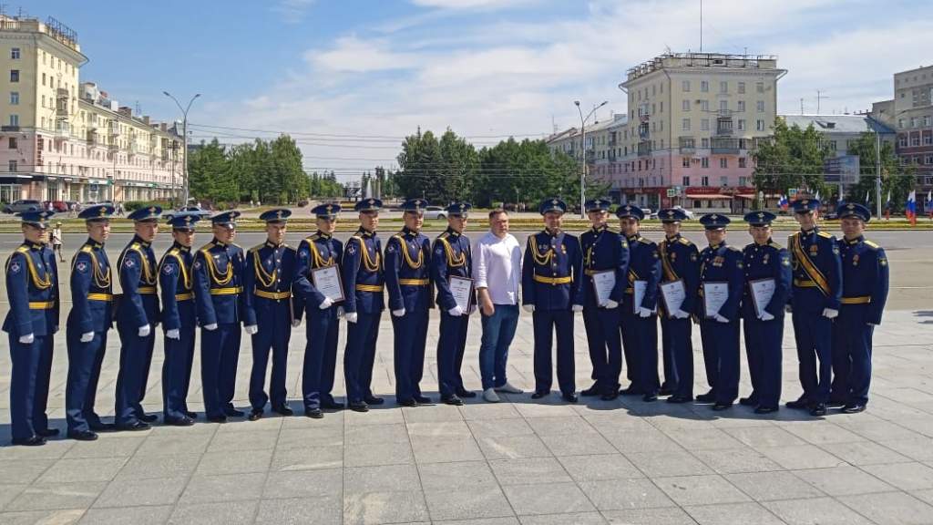 В Барнауле прошли мотопробег и построение войск в рамках Дня России Фото №3