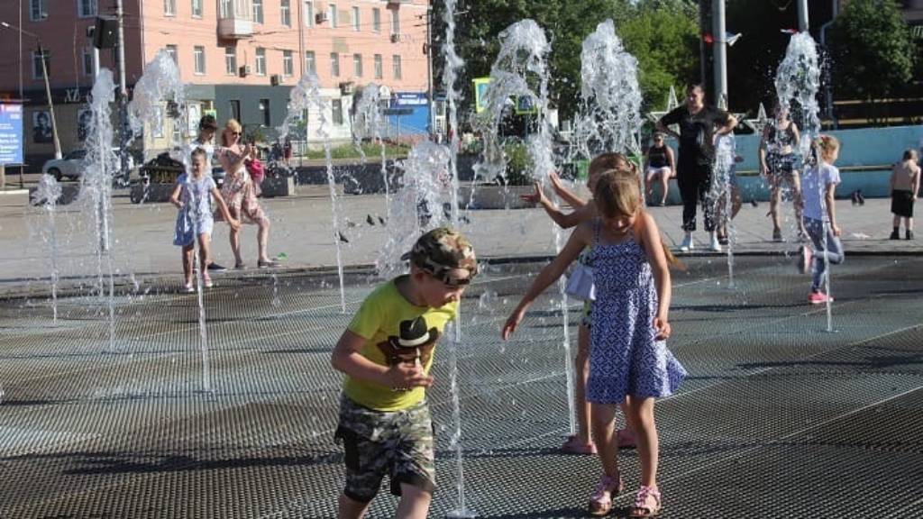 В Рубцовске нарисовали солнечную Россию Фото №4