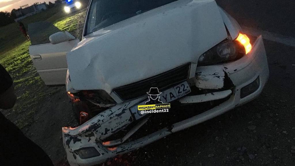 На трассе Барнаул — Павловск столкнулись два автомобиля Фото №2