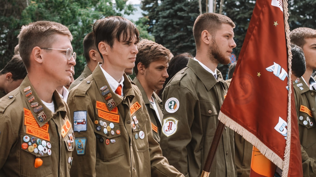 Бойцы студенческих отрядов дали старт Межрегиональной студенческой стройке в Барнауле Фото №3