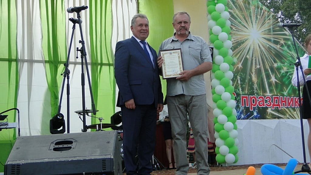 Спикер АКЗС поздравил жителей Локтевского района с 80-летием райцентра Горняк Фото №2
