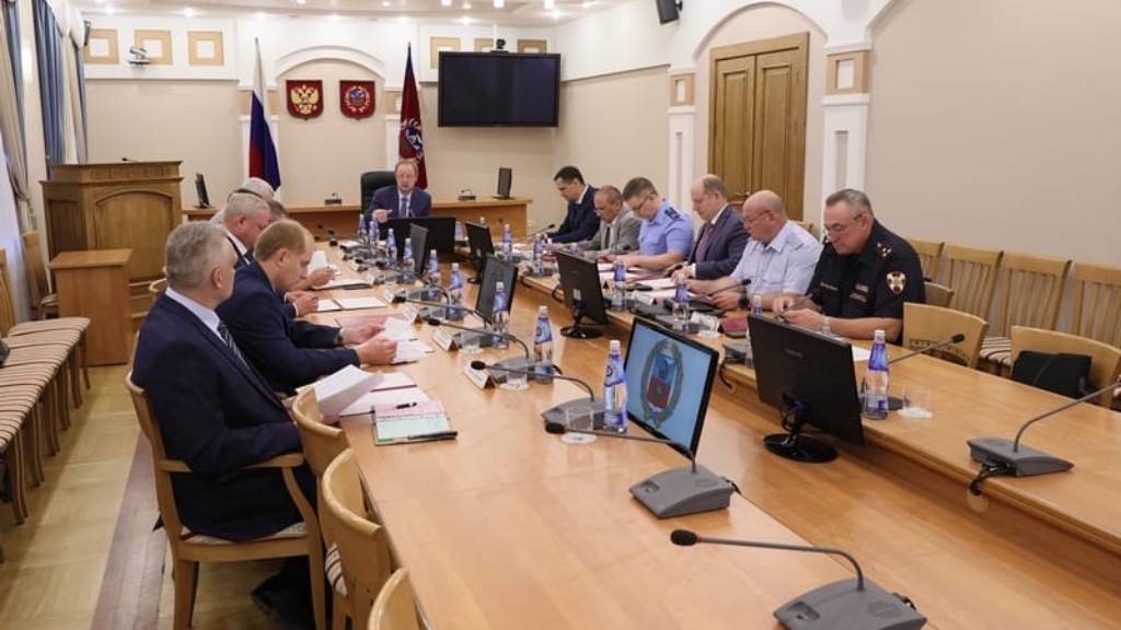 В Правительстве Алтайского края обсудили актуальные задачи в сфере противодействия терроризму Фото №1
