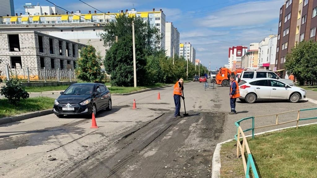 В Барнауле продолжается плановый ремонт дорог Фото №2