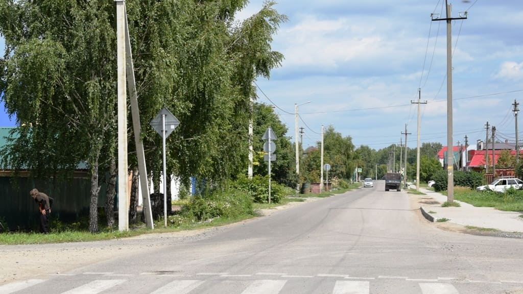В селе Власиха под Барнаулом обустраивают уличное освещение Фото №3