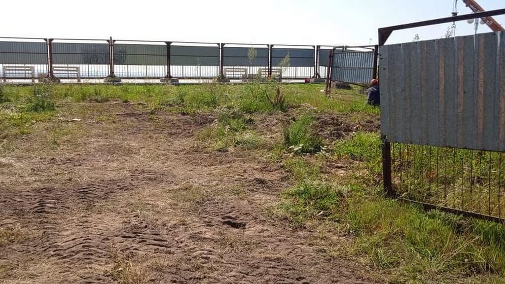 В Барнауле готовят площадку для установки стелы «Город трудовой доблести» Фото №2