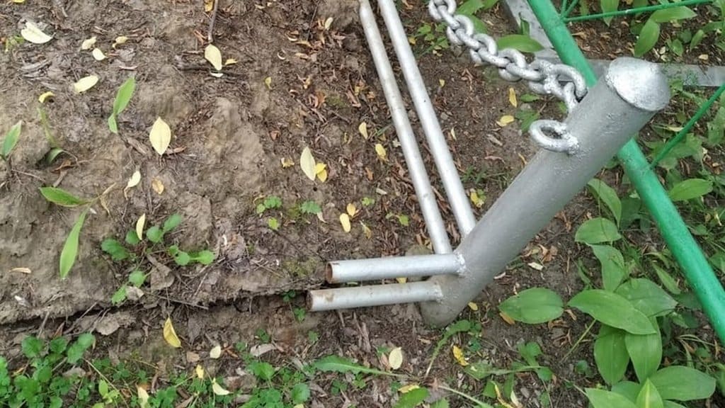 Жительница Барнаула рассказала о воровстве металла с Власихинского кладбища Фото №4