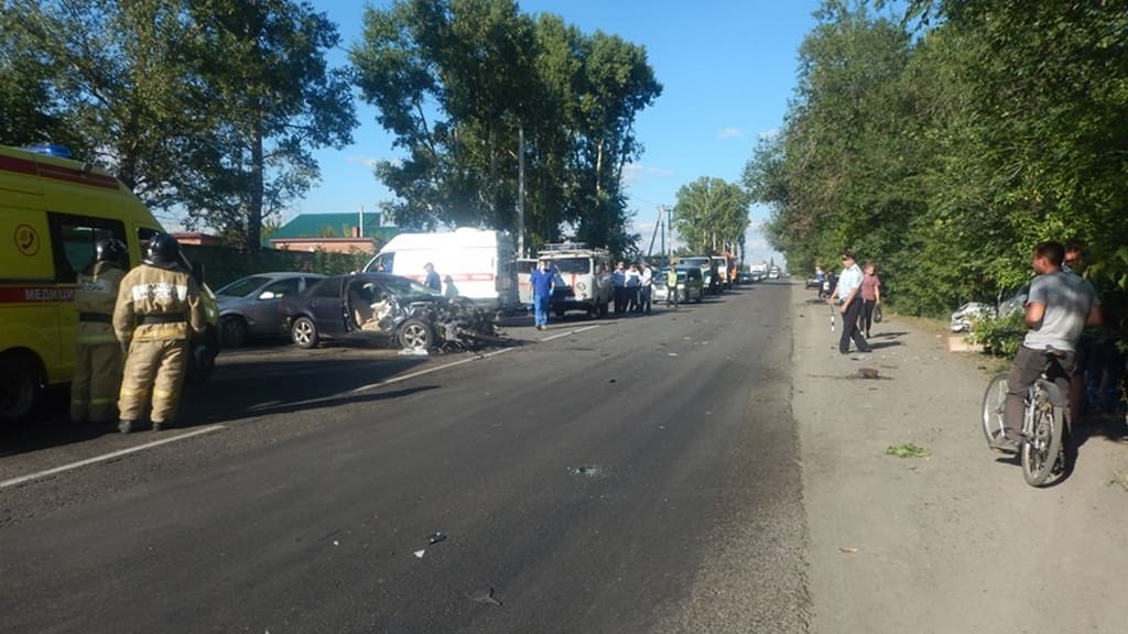 В полиции рассказали подробности смертельного ДТП в Бийске Фото №2