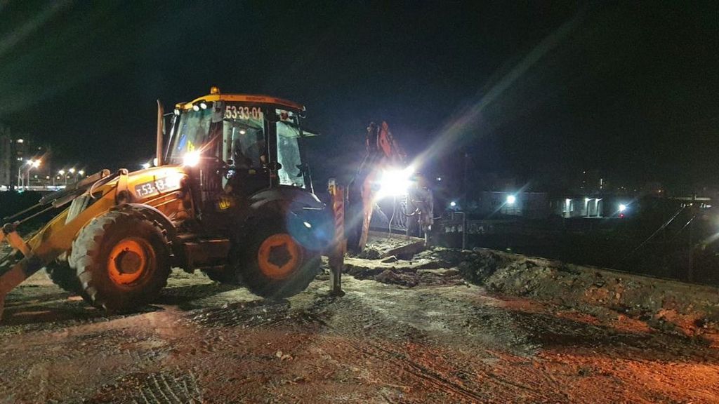 В Барнауле приступили к демонтажу путепровода на Новом рынке над железной дорогой Фото №2