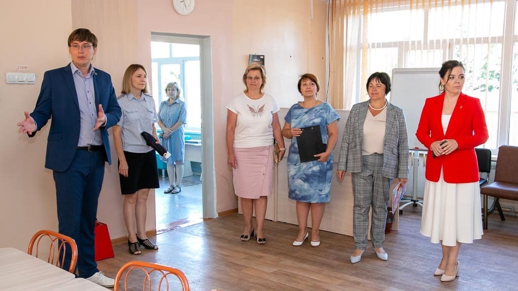 В Барнауле до конца недели завершат приёмку образовательных учреждений к новому учебному году Фото №2