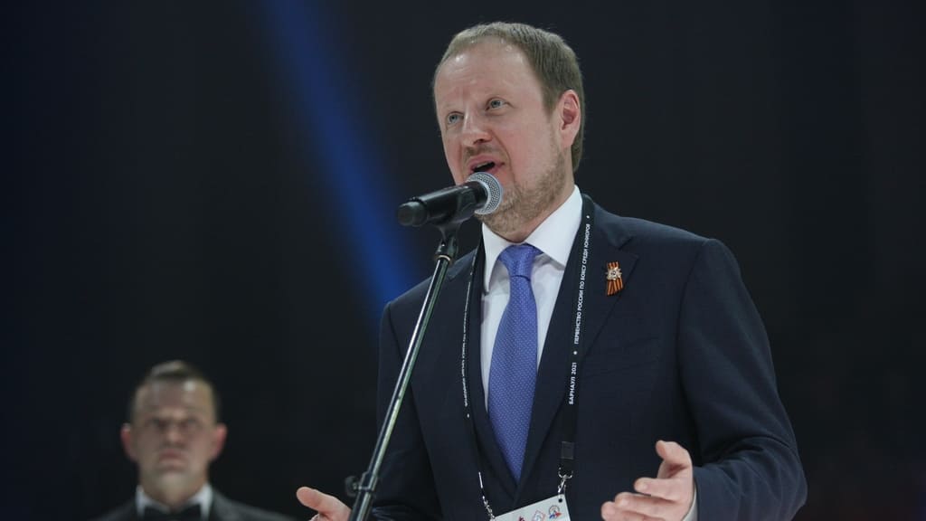 Виктор Томенко: Листая страницы «Алтайской правды», можно воссоздать жизнь страны и увидеть, как эпохи сменяли друг друга Фото №1