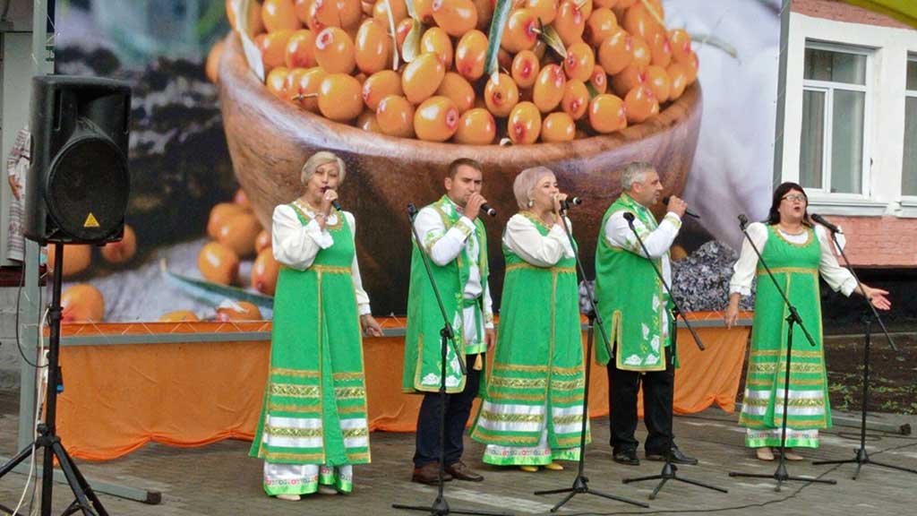 Как в Алтайском крае отметили праздник облепихи «Золотая ягода» Фото №2