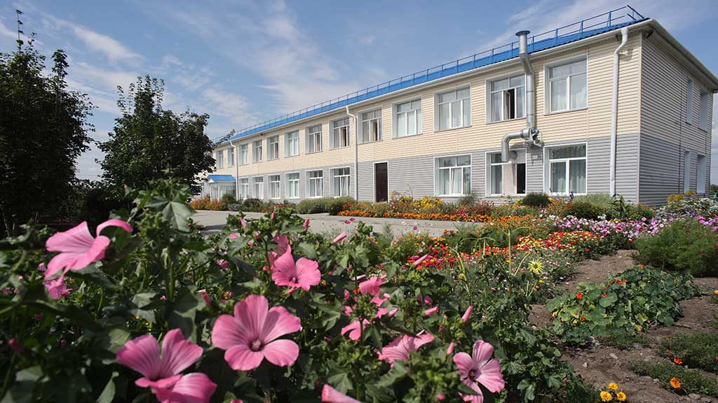 Нижнеозернинская средняя школа не уступает городским Фото №2