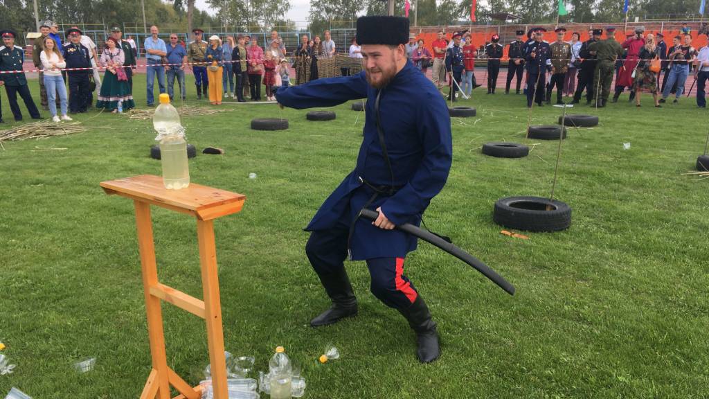 В Павловске прошли международные игры среди казаков Фото №2