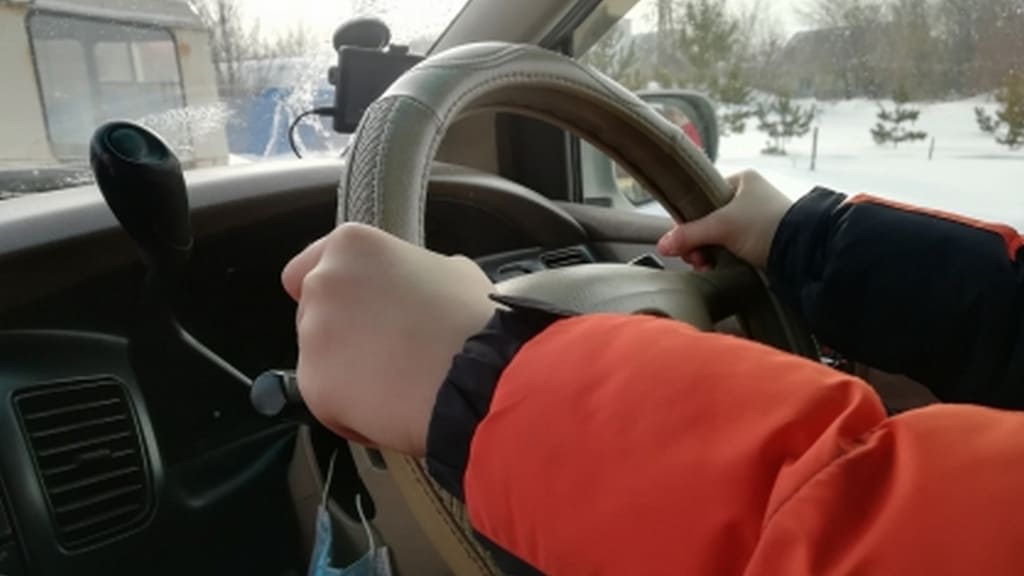 Компания несовершеннолетних из Алтайского края предстанет перед судом за угон автомобилей Фото №1