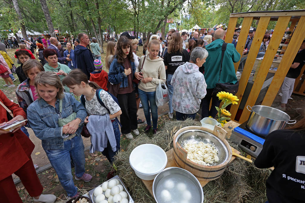 В Барнауле прошел гастрономический фестиваль «Алтайские бренды. Продукты для здоровья» Фото №1