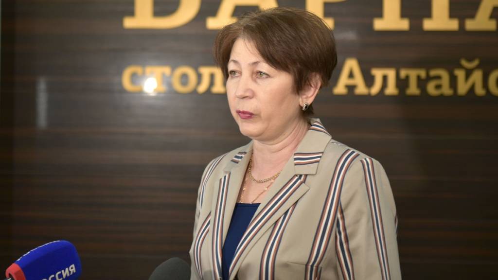 Председатель Барнаульской городской Думы Галина Буевич поздравила жителей краевой столицы с Днем города Фото №1