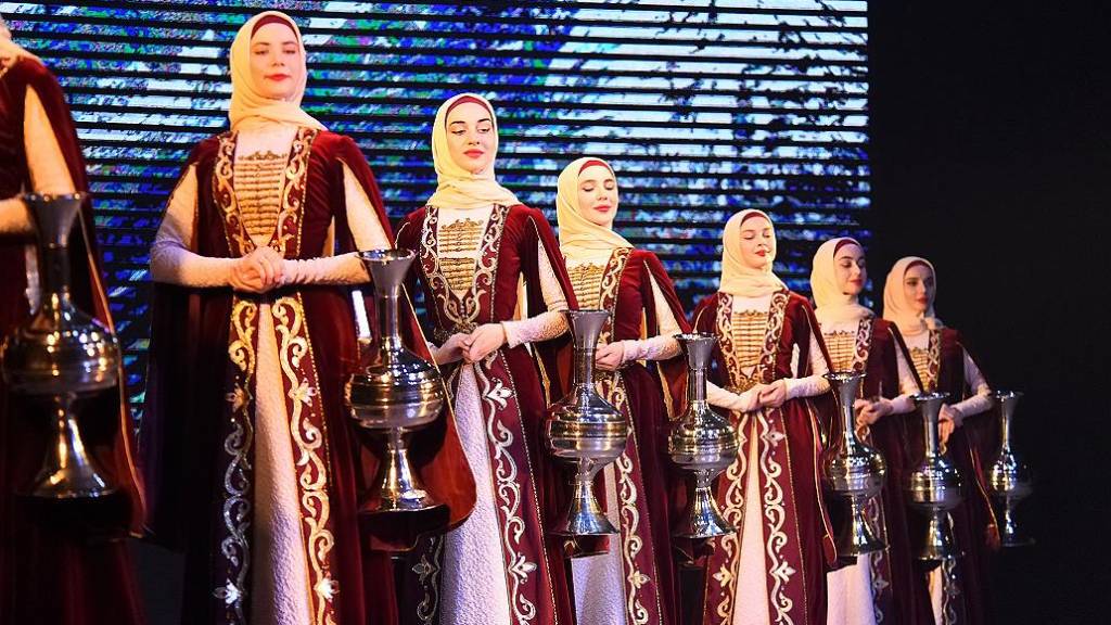 В Барнауле выступил чеченский ансамбль «Вайнах» Фото №2