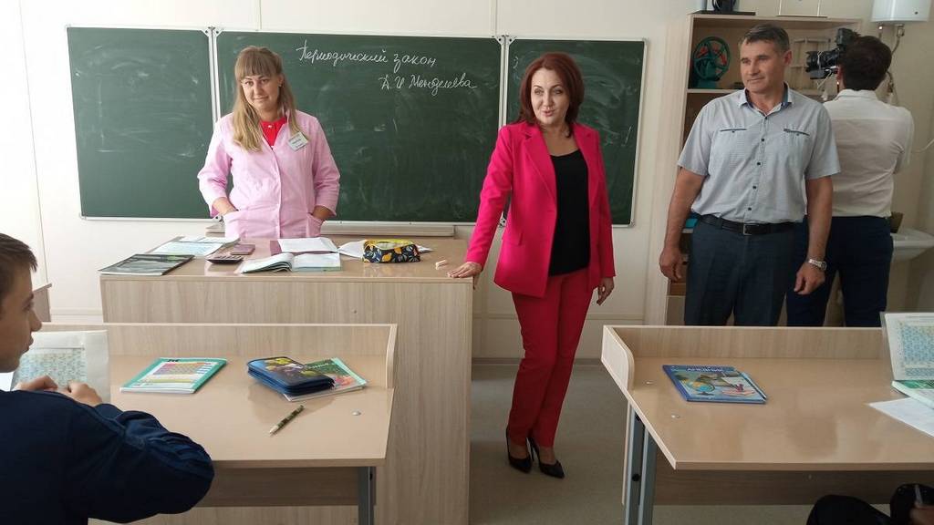 Старейшую школу Усть-Калманского района впервые капитально отремонтировали Фото №1