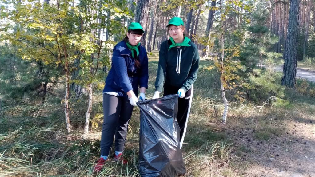 В алтайском районе волонтеры очистили участок реки Касмалы Фото №2