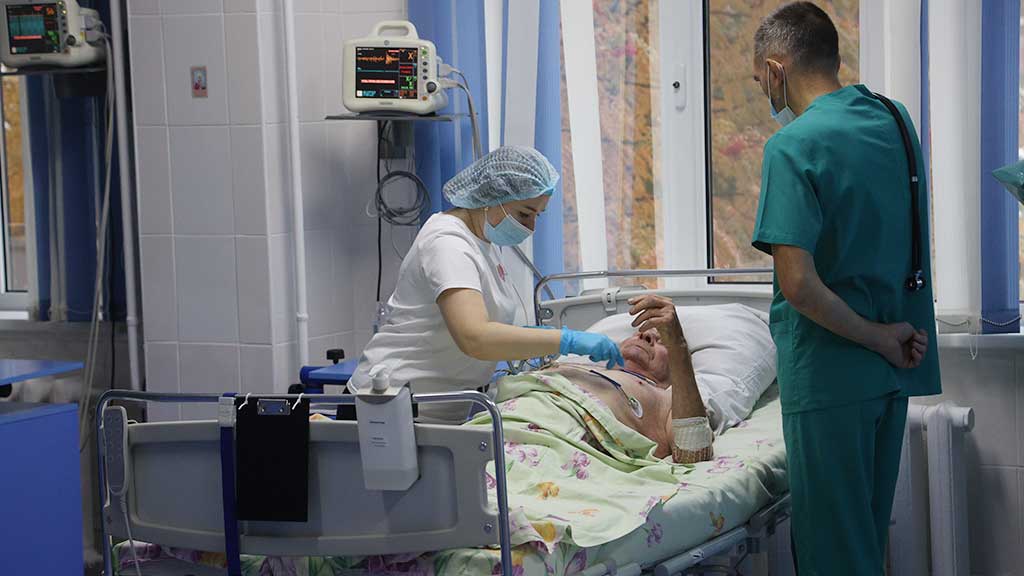 Алтайские кардиологи помогают вернуться в строй Фото №1