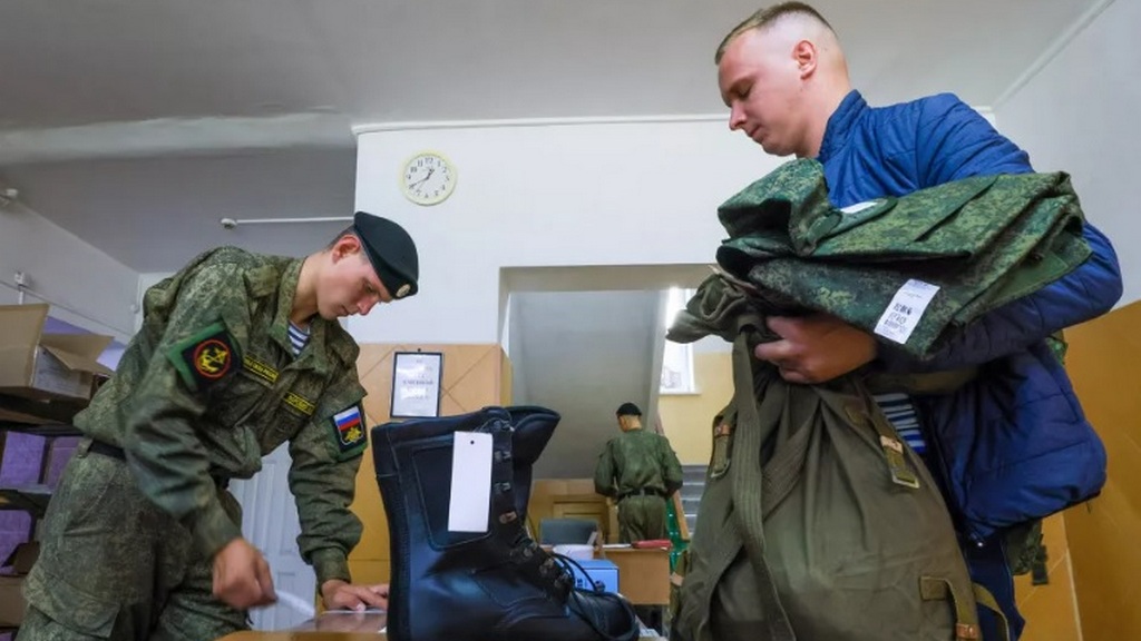 Виктор Томенко рассказал о мерах поддержки для мобилизованных в Алтайском крае Фото №1