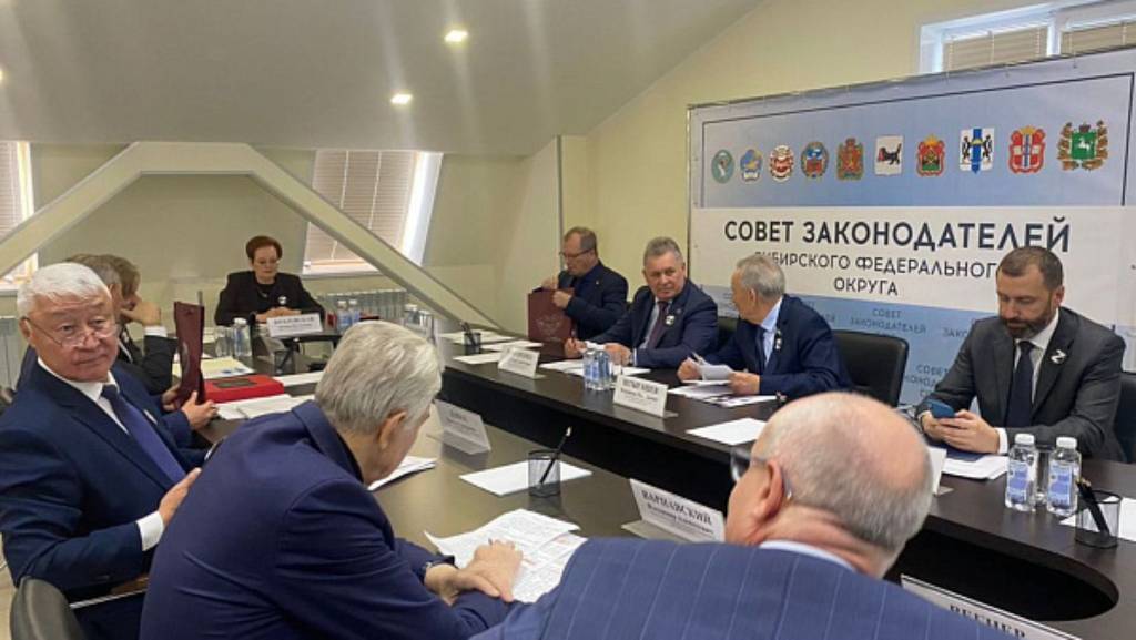 Александр Романенко предложил возродить трудовое воспитание в школах Фото №1
