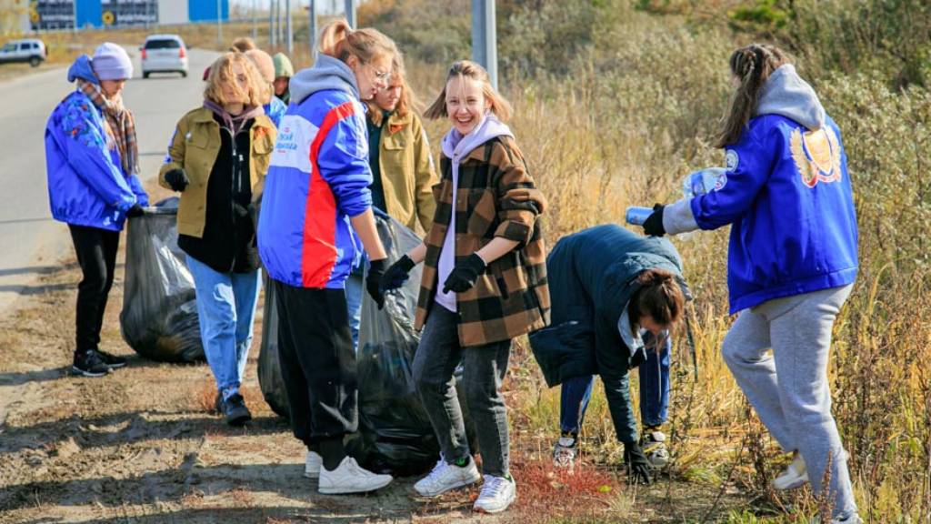Барнаульские студенты приняли участие в двух экологических акциях Фото №2
