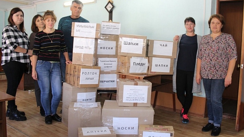 Чарышский район принял активное участие в краевой акции «Материнское тепло солдату» Фото №1
