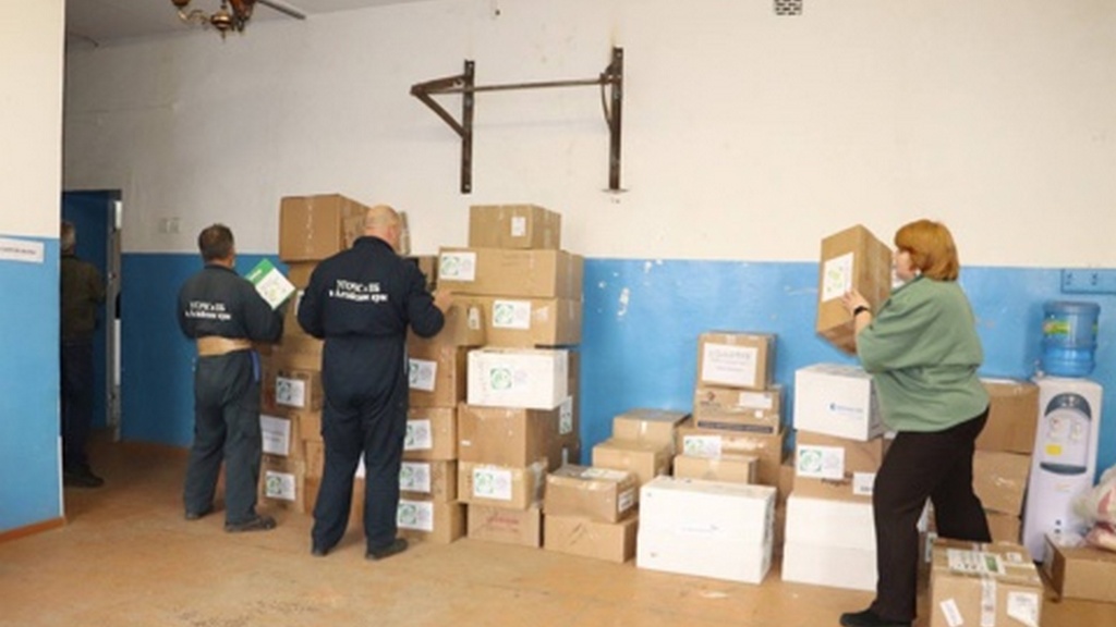 30 тонн гуманитарного груза собрали в Алтайском крае по акции «Материнское тепло солдату» Фото №2