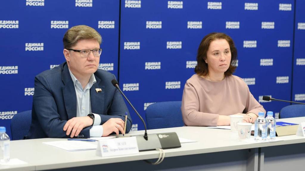 Трудоустройство женщин станет отдельным направлением партпроекта «Моя карьера с «Единой Россией» Фото №1