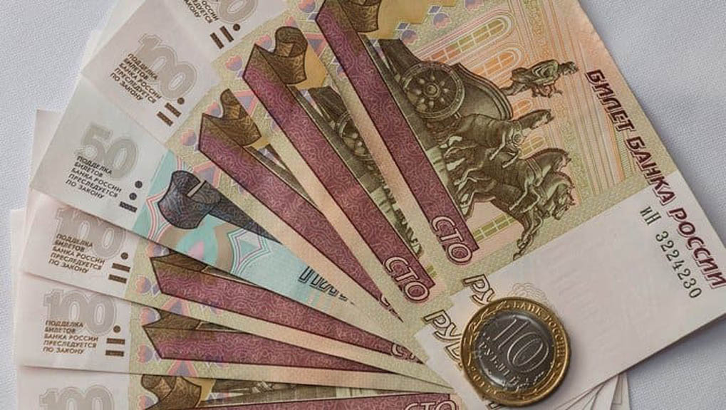 Большинство жителей Алтайского края недовольны своей зарплатой Фото №1