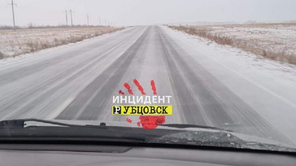 Алтайские водители рассказали о гололедице на Змеиногорском тракте Фото №4