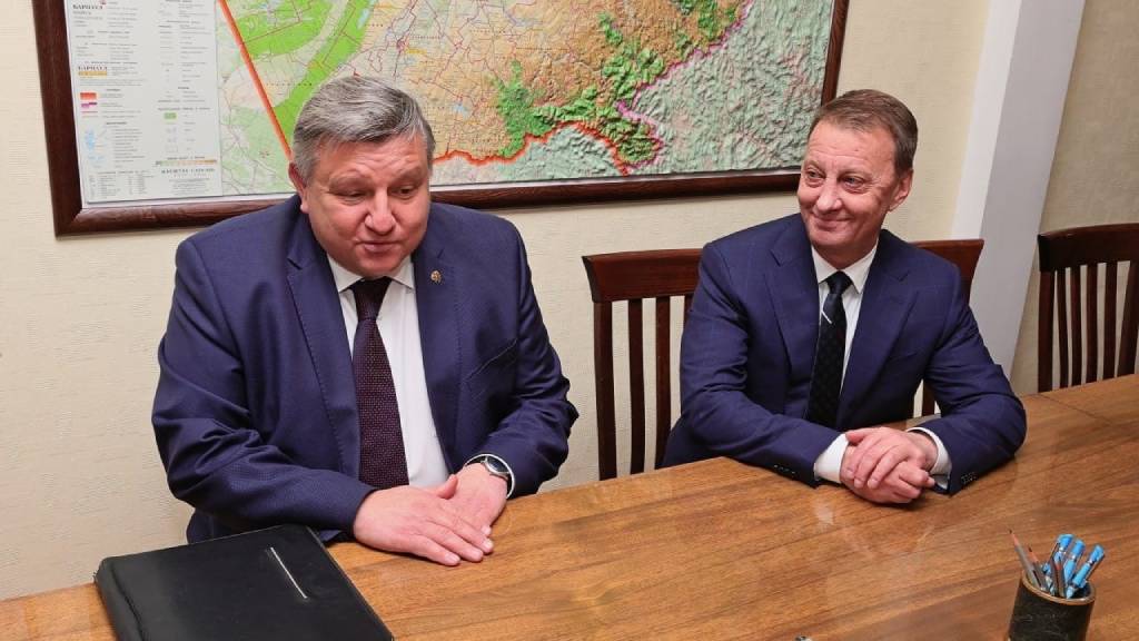Виктор Томенко провел встречу с заместителем Председателя общероссийской общественно-государственной организации «Российское военно-историческое общество» Николаем Овсиенко Фото №2