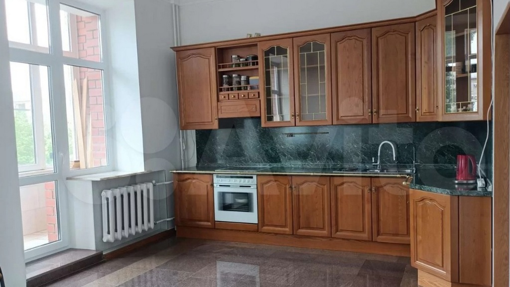 В Барнауле продают двухуровневую квартиру с камином за 18,4 млн рублей Фото №5