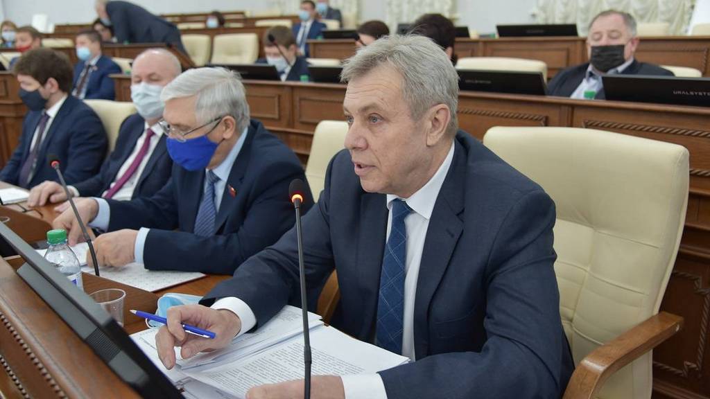 Алтайские единороссы предлагают выделить дополнительные средства на покупку машин неотложной медпомощи Фото №1
