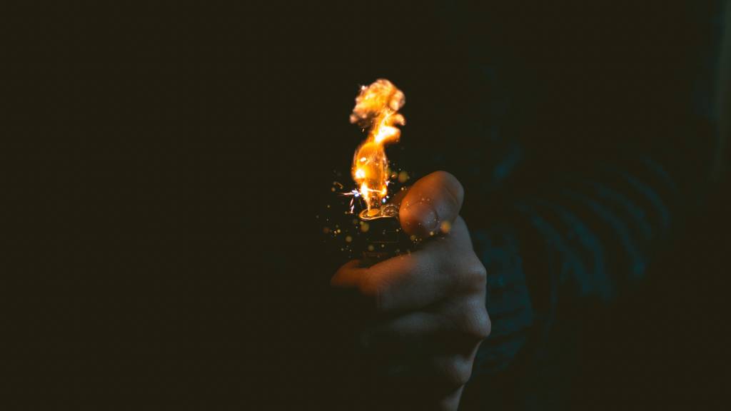 Житель Барнаула поджег машину бывшего работодателя Фото №1